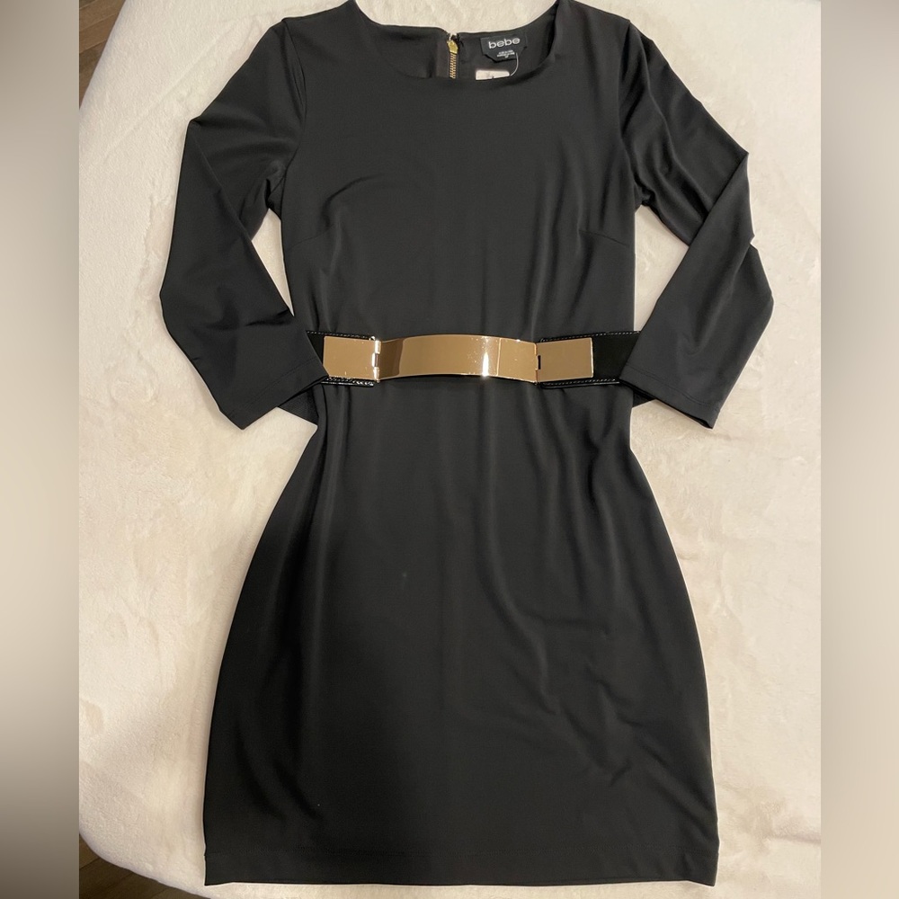 ☺️NWT Bebe long sleeve bodycon with gold belt
